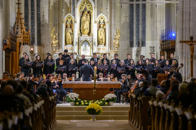 Concert de muzică sacră la Cluj de Ziua Morților în memoria Zitei Magyari