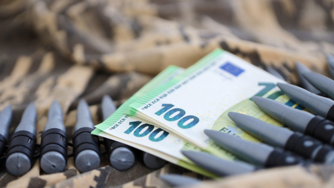 UE consideră utilizarea profiturilor excepționale din activele rusești înghețate pentru a ajuta armata ucraineană