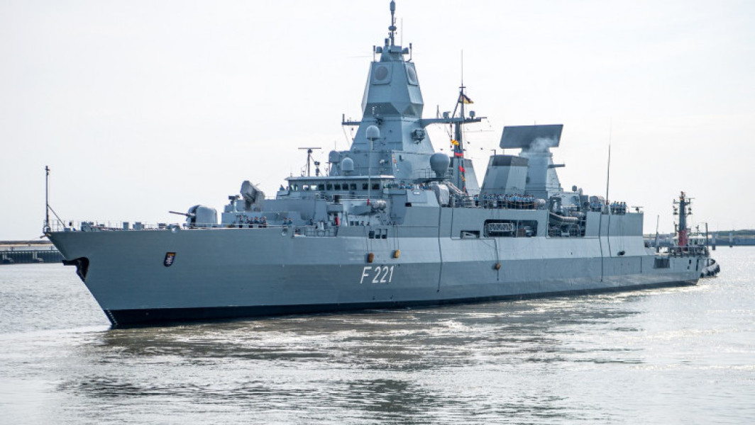 Fregata germană, aproape să doboare din greșeală o dronă americană în Marea Roșie