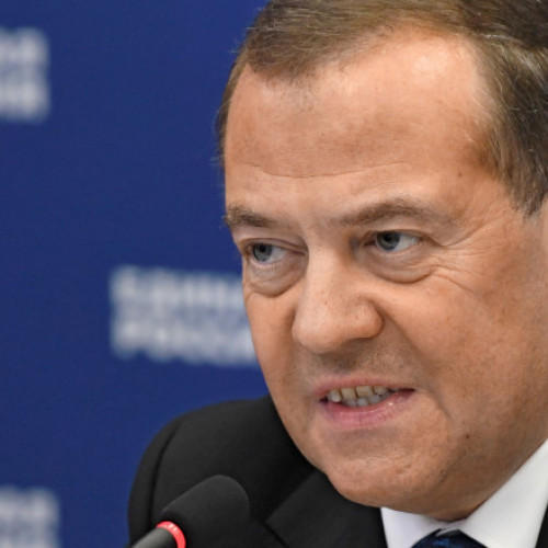 Fota critică afirmațiile lui Medvedev la adresa identității naționale a românilor