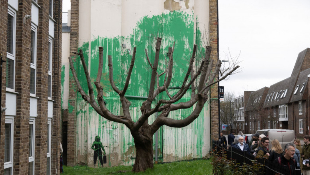 Opera murală revendicată de Banksy, apărută peste noapte în Londra