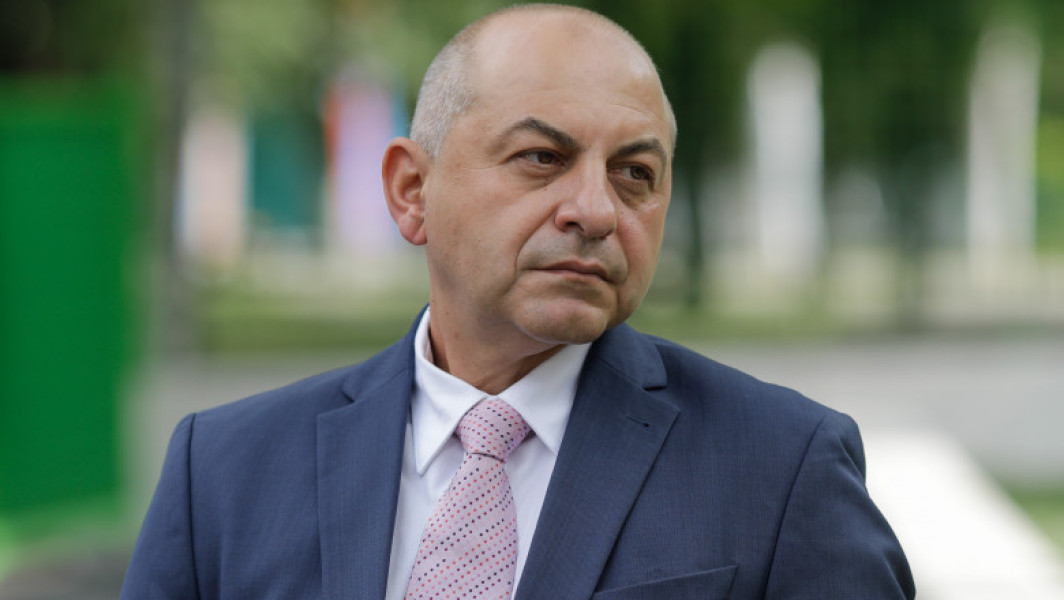 Titlu: "Cîrstoiu: Discuție cu traian băsescu despre candidatură - "mi-a zis să nu fac asta".