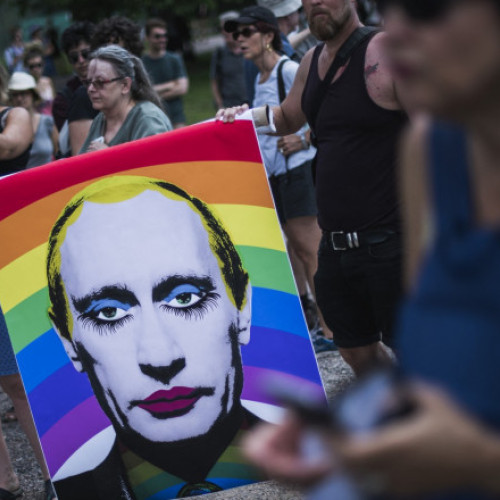 Rusia, "mişcarea LGBTQ" inclusă pe lista entităţilor teroriste şi extremiste la ordinea zilei