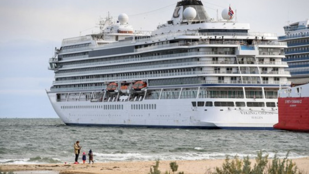 Navele de croazieră ascund surprize neașteptate. Ce găsești pe punte: deținuți și morgă.