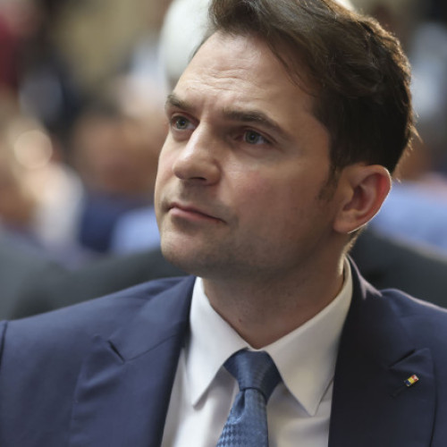 Prețurile la energie și gaze pentru clienții finali rămân plafonate până în 2025, a anunțat ministrul Energiei, Sebastian Burduja