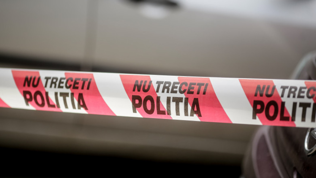 Bărbat și femeie loviți de un șofer furios pe Podul Grant din București