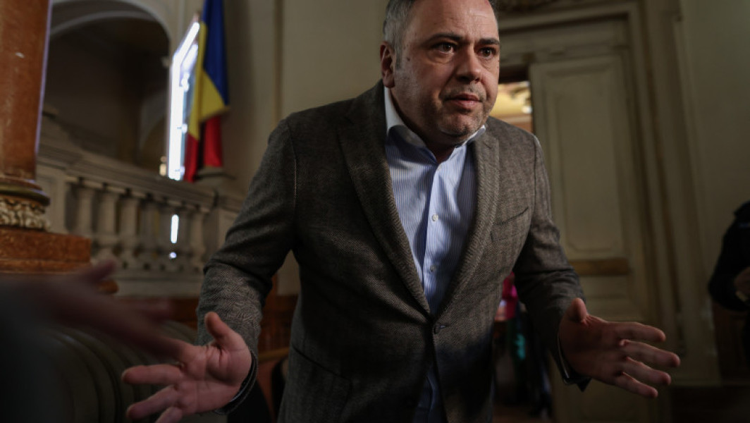 Ministrul Agriculturii, investigaţii privind înmulţirea puiilor".