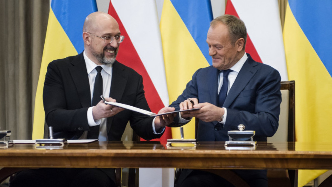 Donald Tusk și Denis Şmîgal speră să potolească furia fermierilor cu o declarație comună de cooperare semnată la Varșovia