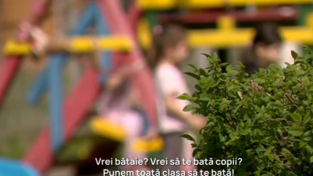 Anchetă în cazul unei înregistrări revoltătoare cu o educatoare din Ploiești, care i-ar fi agresat verbal pe preșcolari și le-ar fi amenințat cu bătaia. Directorul grădiniței: "Am demarat anchorarea, poliția, de asemenea, s-a sesizat". Situație incidentă în grădinița din Ploiești.