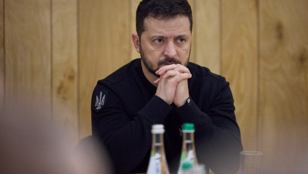 Zelenski scade vârsta de mobilizare militară la 25 de ani, armata Ucrainei luptă cu probleme de recrutare