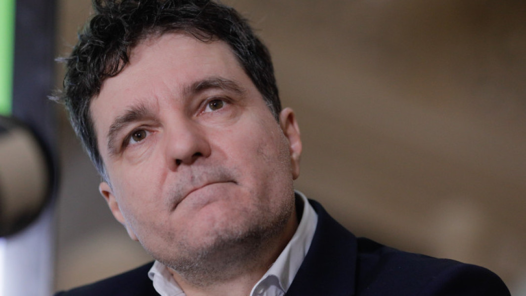 Nicușor Dan spune că Piedone e un „măcărici” care „face circ”: „Credeți că primarul din Koln merge cu roaba pe stradă?”