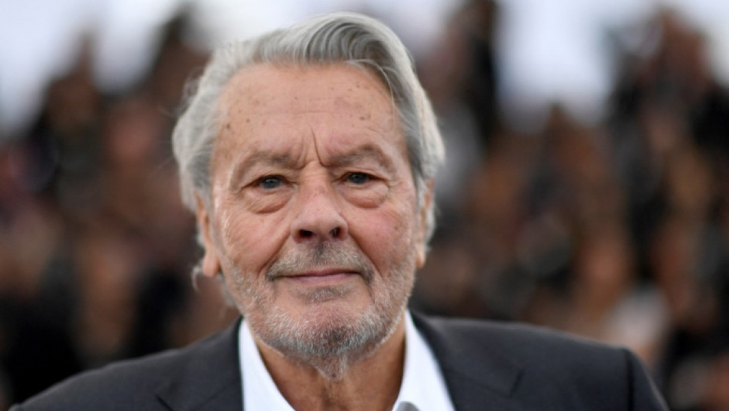 Actorul Alain Delon a fost pus sub tutelă. Nu mai poate gestiona decizii și bunuri