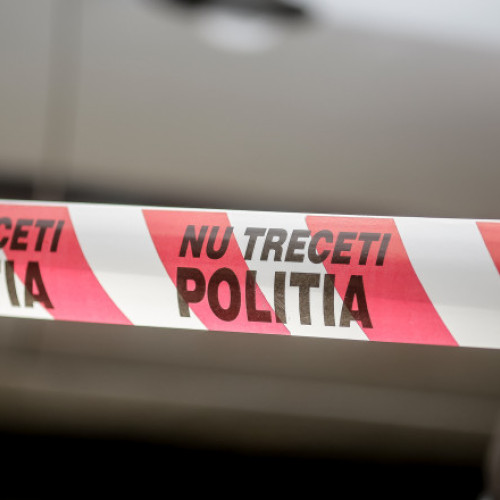 Un cadavru a fost găsit lângă autostrada A1 în Dâmbovița, anchetatorii investighează cazul