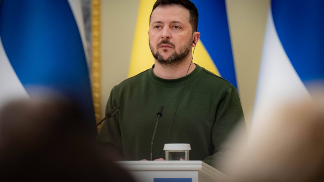 Zelenski e blocat într-un război care merge tot mai rău pentru Ucraina. Analiză Washington Post