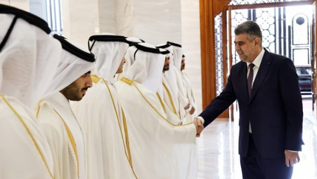 Premierul Ciolacu, într-o vizită importantă în Qatar: Gafa pe care a făcut-o a creat o suspansionare în timpul întâlnirii cu fondul Qatar