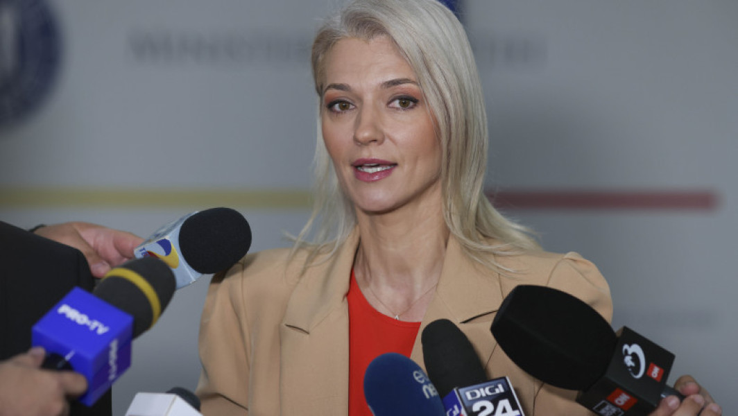Eșec de comunicare pentru preotul Nicolae Tănase - Declarația șocantă despre agresarea sexuală a fost condamnată de Alina Gorghiu
