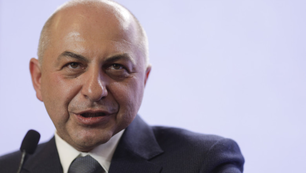 Cătălin Cîrstoiu spune că nu se retrage nici dacă îi cere Ciolacu: „Să nu vă așteptați de la mine la așa ceva”
