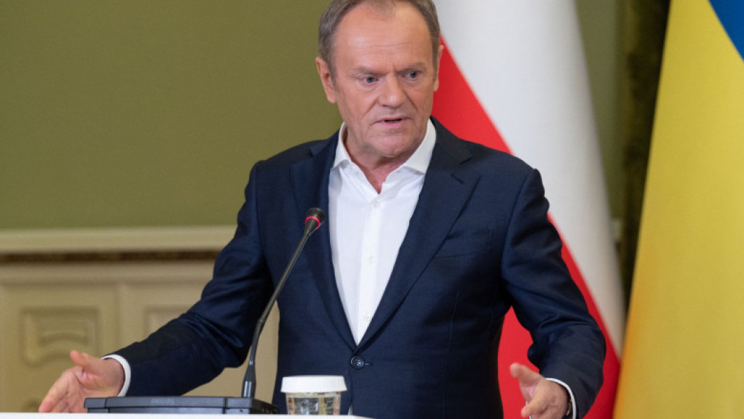 Tusk avertizează că situația de pe frontul ucrainean e critică în săptămânile următoare, dar că Polonia nu poate oferi sisteme Patriot