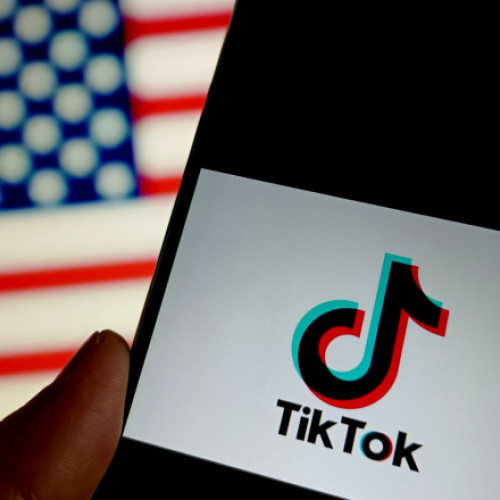 Știri: Proiectul de interzicere a aplicației TikTok în SUA, aprobat de reprezentanții americani