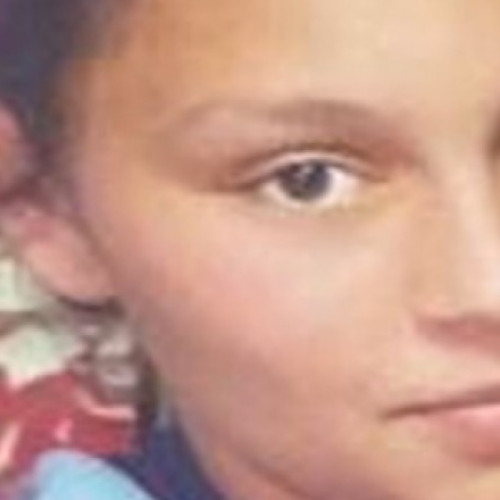 Fata de 13 ani disparuta din orasul Cluj-Napoca. A plecat de la scoala si nu a ajuns acasa. Politia cauta informatii