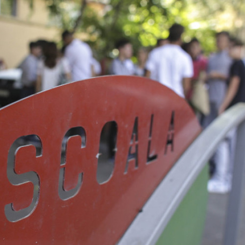 O elevă din Dâmbovița în vârstă de 17 ani, victimă a agresiunii sexuale de la patru adolescenți, arestați preventiv