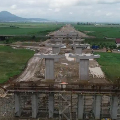 Autostrada Comarnic-Braşov va fi realizată în parteneriat cu sectorul privat, anunţă premierul Ciolacu: Investiţii de 4-5 miliarde de euro