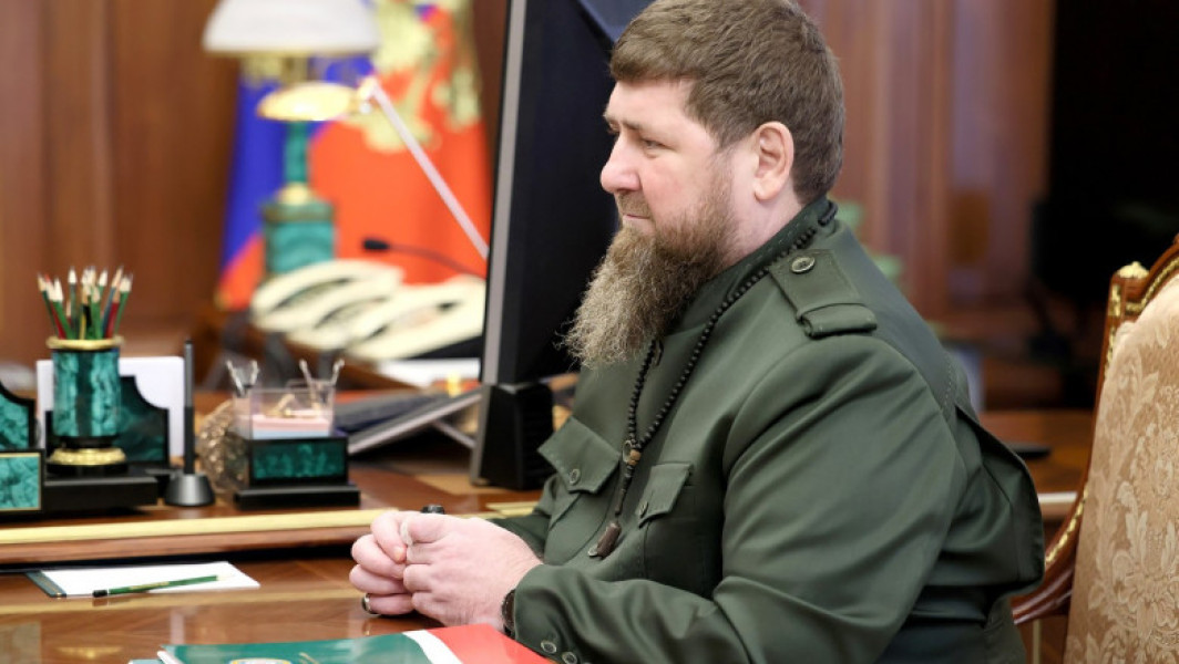 Fiul adolescent al liderului cecen Kadîrov a fost numit director al universitatii care pregateste fortele speciale, numita dupa Putin