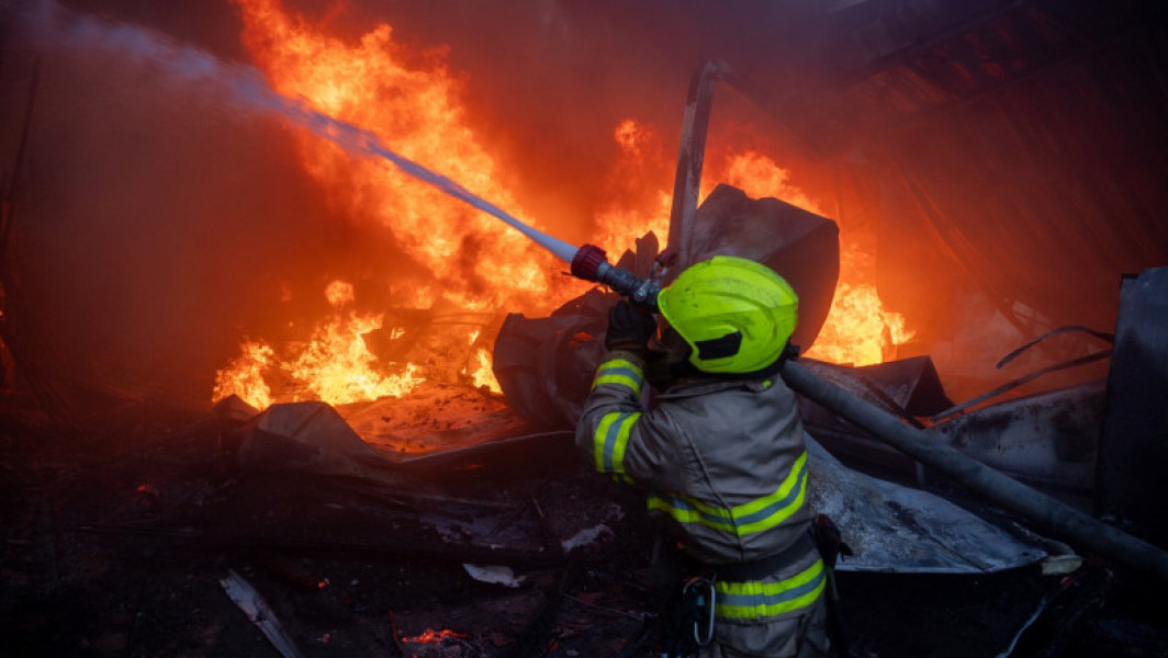 Bombardamente rusești în timpul slujbelor de Înviere în Harkov: Explozii, incendii și victime în jumătatea estică a Ucrainei