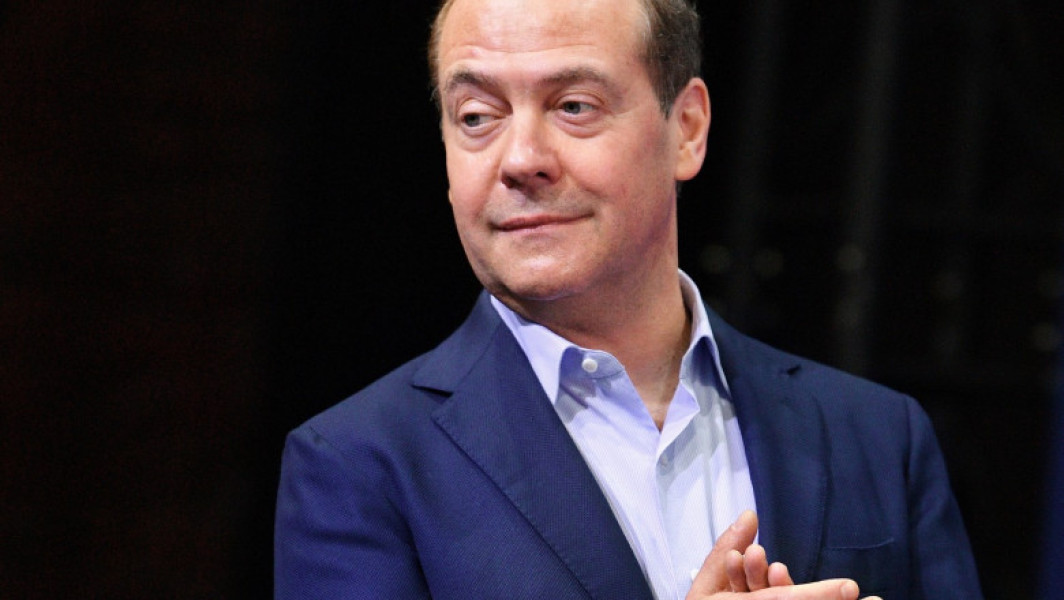 Medvedev avertizează: Nucleară în capitalele occidentale! Bastarzi iresponsabili și trupe in Ucraina