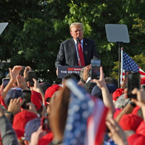 Trump susține că imigranţii ilegali din SUA „construiesc o armată” pentru a-i ataca pe americani. „Arată ca la vârsta de luptă”