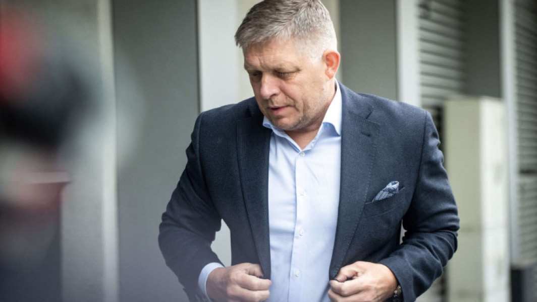 Robert Fico a început procesul de recuperare fizică după tentativa de asasinat de acum două săptămâni