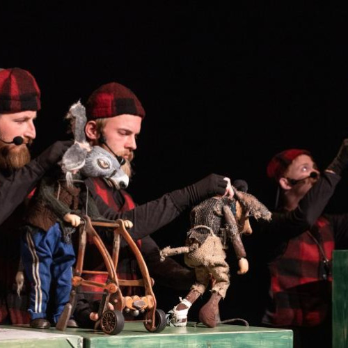 Teatrul "Puck" sărbătorește 74 de ani cu spectacole speciale