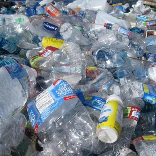 RetuRO: Ambalajele de Plastic Fără Dop Pot Fi Returnate și După 3 Iulie