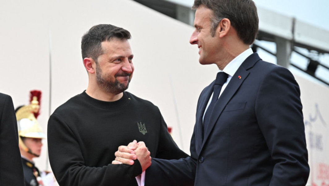 Emmanuel Macron promite sprijin militar Ucrainei