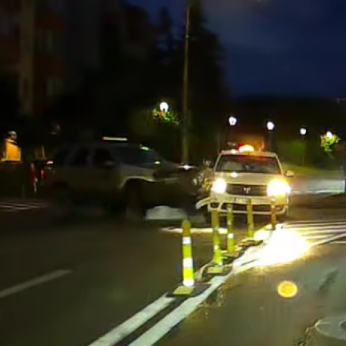 Accident rutier în Cluj-Napoca în urma coliziunii dintre un taxi și un jeep