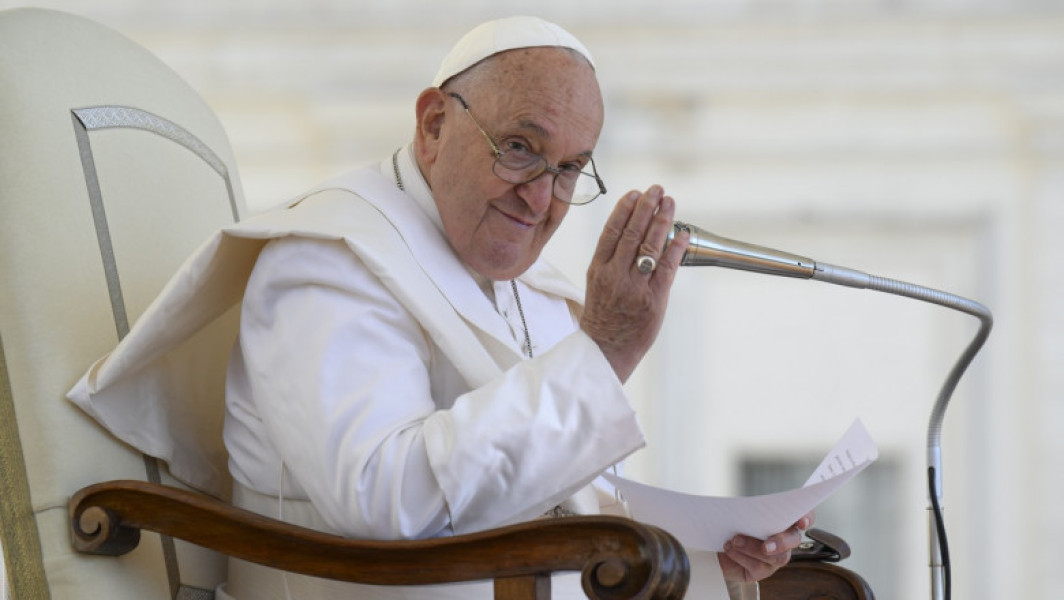 Papa Francisc recomandă predici scurte pentru a menține atenția enoriașilor