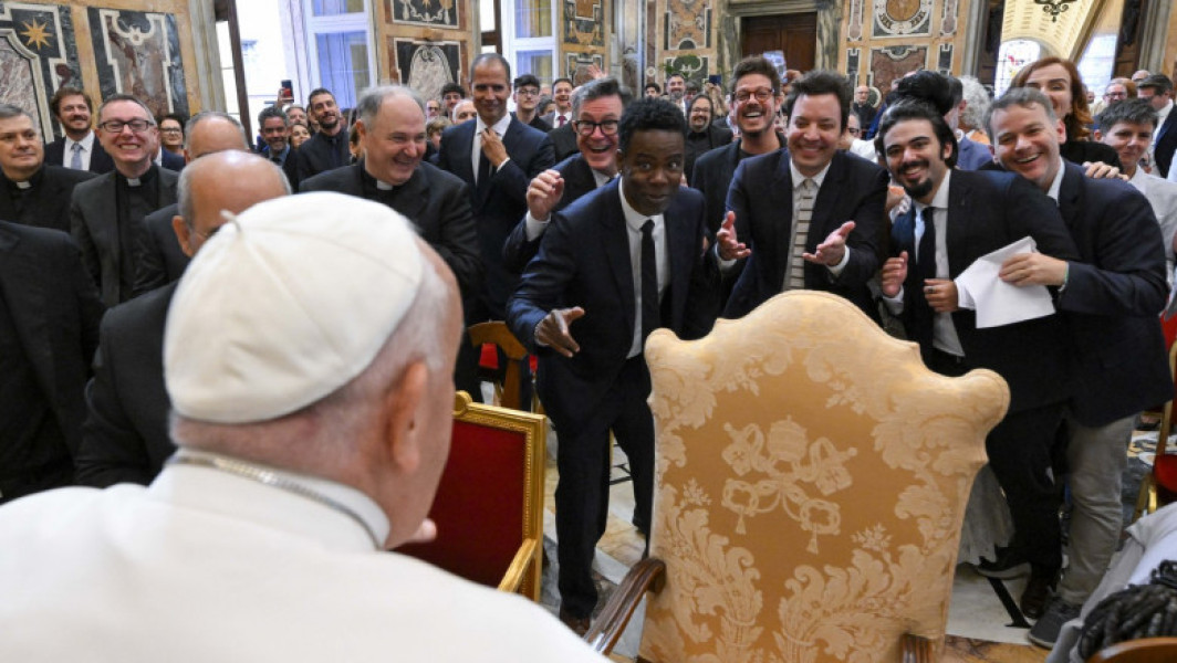 Papa Francisc gazduieste comedianti renumiti la Vatican
