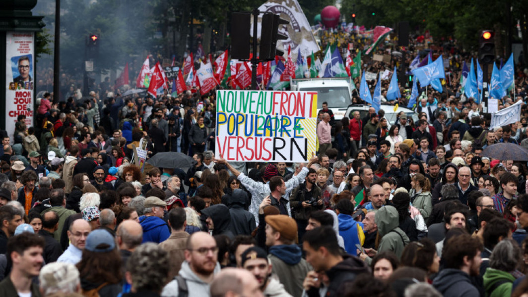 Proteste masive în Franța împotriva extremei drepte