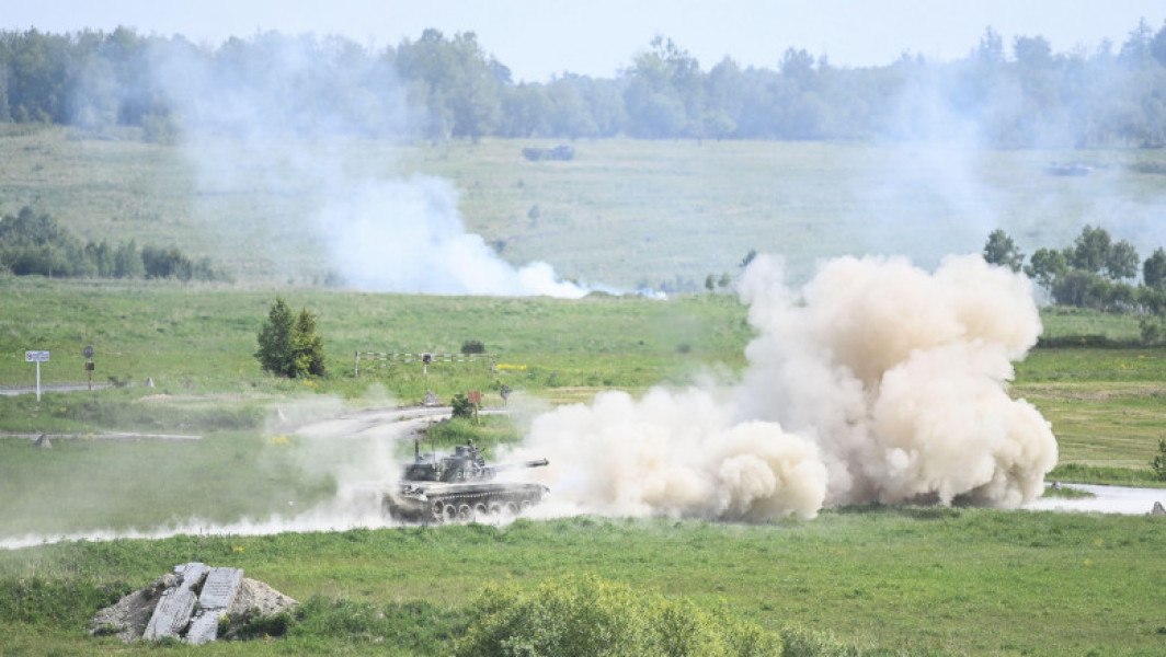 Nouă soldați răniți într-o explozie la o bază militară cehă