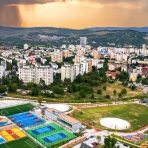 Canicula pune în pericol copiii la baza sportivă &quot;La Terenuri&quot; din Cluj