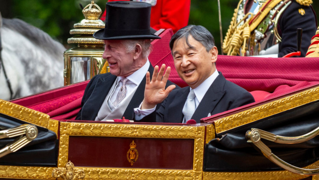 Regele Charles și Regina Camilla întâmpină împăratul Japoniei la Londra pentru o vizită de stat de trei zile