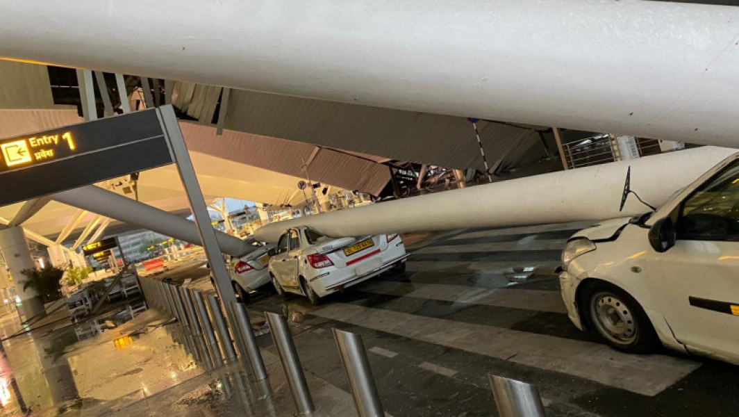 Tragedie la Aeroportul din New Delhi: Un mort și opt răniți