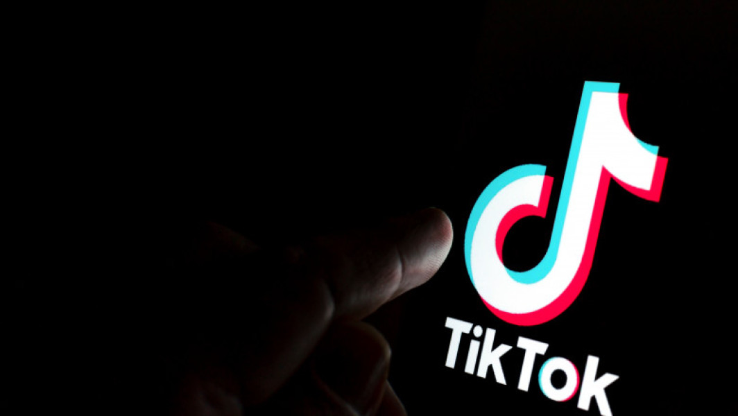 Kosovo interzice aplicatia TikTok pe telefoanele angajaților din sectorul public