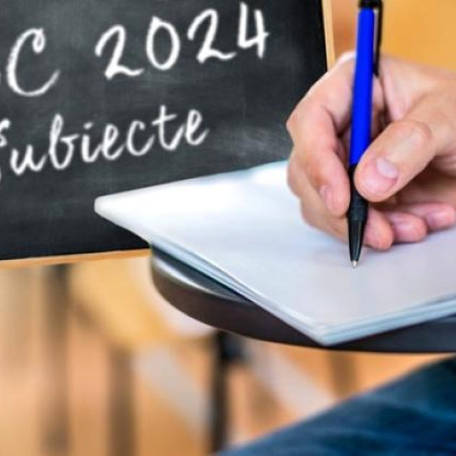 Examenul de Bacalaureat 2024: Proba la Matematică și Istorie pentru elevii de clasa a XII-a